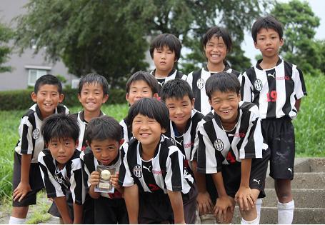 ８月１１日 祝 ｕ１０戸塚カップ 越谷サンシンサッカースポーツ少年団